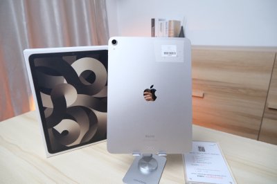iPad Air 5 M1 chip 64Gb Wi-Fi 10.9-inch สี Starlight เครื่องสวย ราคาเพียง 11,900.- มีประกันร้าน 60 วัน