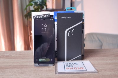 Galaxy Z Flip7 12/256GB สี Black เครื่องสวย ราคาเพียง 24,500.- มีประกันร้าน 60วัน