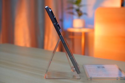Samsung Galaxy Z Fold6 12+256GB สี Silver Shadow เครื่องสวย ราคาเพียง 28,990.- มีประกันร้าน 60วัน