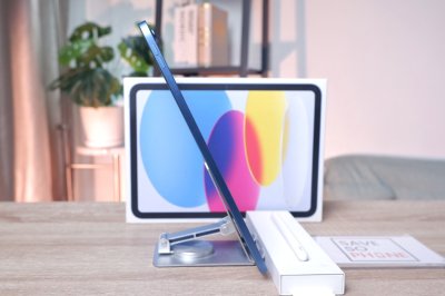 iPad Gen11 (A16) 128Gb Wi-Fi + A.Pencil (USB-C) สี Blue เครื่องสวย ราคาเพียง 12,500.- มีประกันร้าน 60 วัน