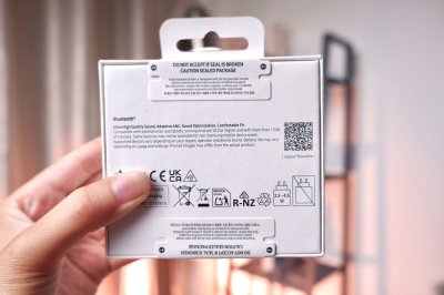 Samsung Galaxy Buds 3  สี White เครื่องมือหนึ่ง ราคาเพียง 2,590.- มีประกันร้าน 60 วัน