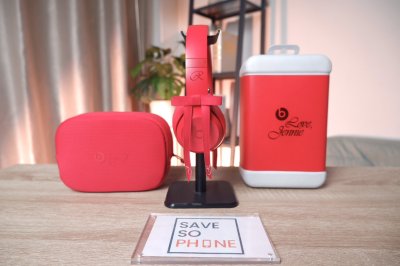 Beats Solo 4 JENNIE Special Edition(2025) สี Ruby Red เครื่องสวย ราคาเพียง 9,990.- มีประกันร้าน 60วัน