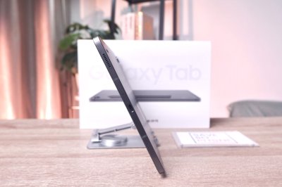 Galaxy Tab S9 FE Wi-Fi + S.Pen 6+128GB สี Gray เครื่องสวย ราคาเพียง 8,900.- มีประกันร้าน 60วัน
