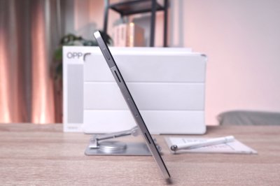 OPPO Pad SE  4+128GB LTE สี Silver + ปากกา เครื่องสวย ราคาเพียง 4,900.- มีประกันร้าน 60 วัน