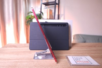 Galaxy Tab S10 Lite Wi-Fi 6/128GB + คีย์บอร์ดครบกล่อง สี Coralred เครื่องสวย ราคาเพียง 9,900.- มีประกันร้าน 60วัน
