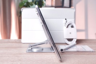 OPPO Pad SE  4+128GB LTE สี Silver + ปากกา เครื่องสวย ราคาเพียง 5,500.- มีประกันร้าน 60 วัน