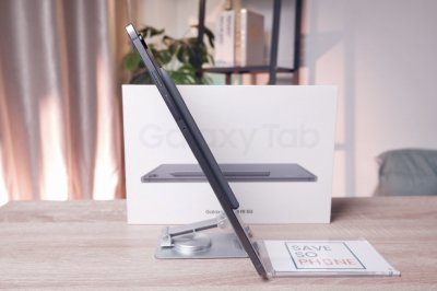 Galaxy Tab S9 FE 5G 6+128GB สี Gray เครื่องสวย ราคาเพียง 9,900.- มีประกันร้าน 60 วัน