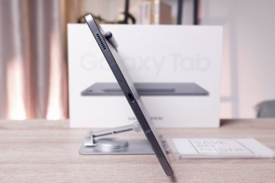 Galaxy Tab S9 FE 5G 6+128GB สี Gray เครื่องสวย ราคาเพียง 9,900.- มีประกันร้าน 60 วัน