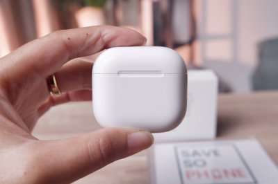 AirPods 4 (ANC) สี White เครื่องสวยใช้งานน้อย ราคาเพียง 3,590.- มีประกันร้าน 60 วัน