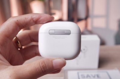 AirPods 4 (ANC) สี White เครื่องสวยใช้งานน้อย ราคาเพียง 3,590.- มีประกันร้าน 60 วัน