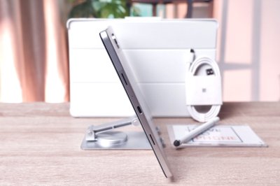 OPPO Pad SE  4+128GB LTE สี Starlight Silver + ปากกา เครื่องสวย ราคาเพียง 5,500.- มีประกันร้าน 60 วัน