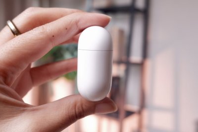 AirPods 4 สี White เครื่องสวยใช้งานน้อย ราคาเพียง 2,800.- มีประกันร้าน 60 วัน