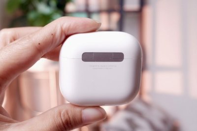 AirPods 4 สี White เครื่องสวยใช้งานน้อย ราคาเพียง 2,800.- มีประกันร้าน 60 วัน