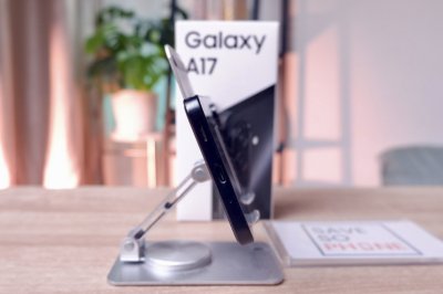 Samsung Galaxy A17 4G 8+128GB สี Black เครื่องสวย ราคาเพียง 3,900.- มีประกันร้าน 60วัน