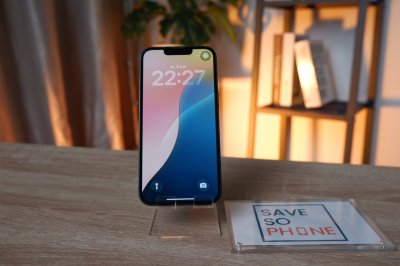 iPhone 13 128GB สี Green เครื่องสวย ราคาเพียง 10,500.- มีประกันร้าน 60วัน