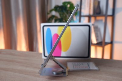 iPad Gen 11 (2025) 128GB Wi-Fi 11-inch สี Gray เครื่องสวย แบต 100% ราคาเพียง 10,900.- อุปกรณ์แท้ครบกล่องพร้อมประกันศูนย์