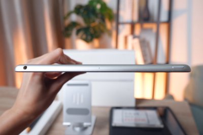 iPad Gen 9 Wi-Fi 64GB ครบกล่อง + Pen Gen 1 สี Silver เครื่องสวย ราคาเพียง 5,990.- มีประกันร้าน 60 วัน