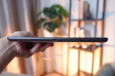 iPad 9th Gen 64GB Wi-Fi + Cellular สี Space Gray เครื่องสวย ราคาเพียง 6,590.- มีประกันร้าน 60 วัน