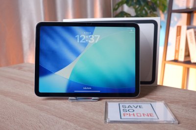 iPad Gen 11 (2025) 128GB Wi-Fi 11-inch สี Grey เครื่องสวย แบต 100% ราคาเพียง 10,900.- อุปกรณ์แท้ครบกล่องพร้อมประกันศูนย์