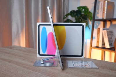 iPad Gen 11 (2025) 128GB Wi-Fi 11-inch สี Grey เครื่องสวย แบต 100% ราคาเพียง 10,900.- อุปกรณ์แท้ครบกล่องพร้อมประกันศูนย์