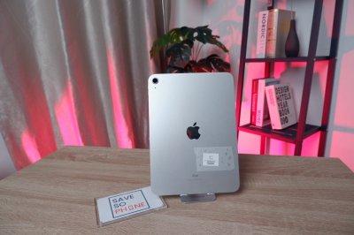 iPad Gen10 (2022) Wi-Fi 64GB สี Silver เครื่องสวย แบต 93% ราคาเพียง 8,999.- มีประกันร้าน 60 วัน