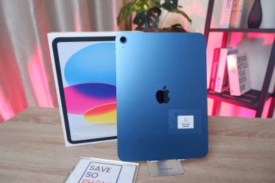 iPad Gen 11 (2025) 256GB Wi-Fi 11-inch สี Blue เครื่องสวย แบต 100% ราคาเพียง 14,990.- อุปกรณ์แท้ครบกล่องพร้อมประกันศูนย์