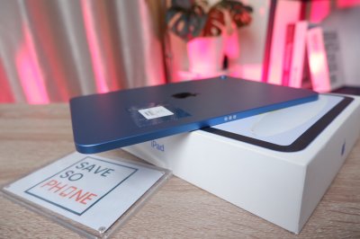 iPad Gen 11 (2025) 256GB Wi-Fi 11-inch สี Blue เครื่องสวย แบต 100% ราคาเพียง 14,990.- อุปกรณ์แท้ครบกล่องพร้อมประกันศูนย์