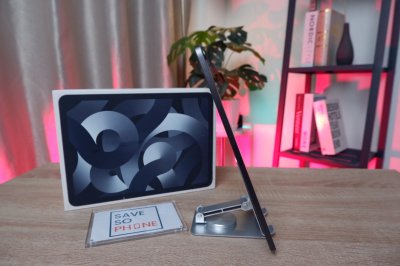 iPad Air 5 M1 chip 64Gb Wi-Fi 10.9-inch สี Space Gray เครื่องสวย ราคาเพียง 11,900.- มีประกันร้าน 60 วัน