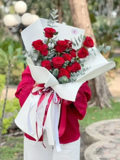 ช่อดอกกุหลาบสวยๆ ช่อดอกไม้วันครบรอบ FW068