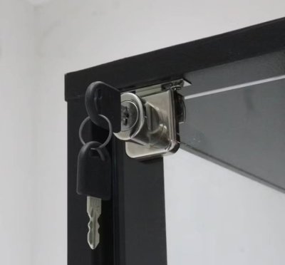 ตู้โชว์กระจก Fay 4 ชั้น พร้อมกุญแจ | ตู้โชว์มินิมอล หรู ปลอดภัย