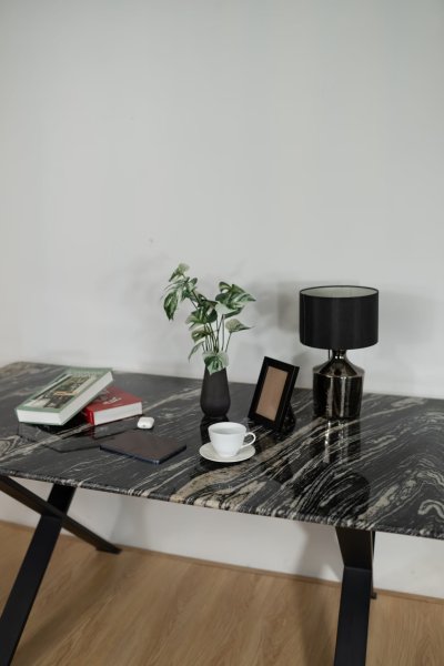 ATLAS Dining Table โต๊ะอาหารท็อปหินอ่อน ขาเหล็กสีดำ