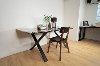 ATLAS Dining Table โต๊ะอาหารท็อปหินอ่อน ขาเหล็กสีดำ