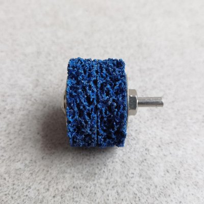 ลูกขัดสาหร่าย 2 size  50x30x6mm (มีแกน)