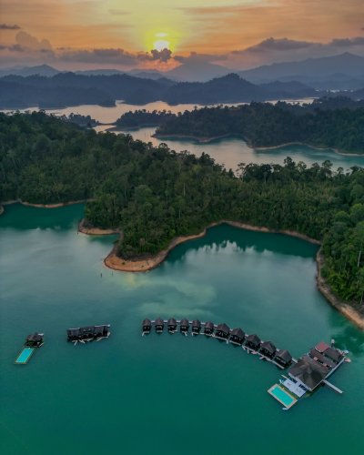 500 Rai Floating Resort