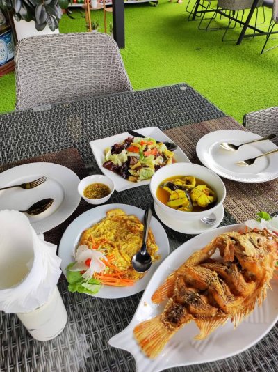 2 Day 1 Night overnight at Phutawan or Praiwan