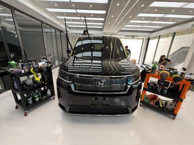 รถเข็นจัดเก็บอุปกรณ์ รถเข็นคาร์แคร์ 3D T02 น้ำยาขัดสีรถ 3D เคลือบแก้ว เครื่องขัดสีรถ