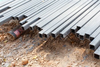 เหล็กกล่องสี่เหลี่ยม (Carbon Steel Square Pipes)