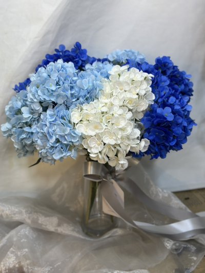 [Artificial] Shades of Blue Hydrangea