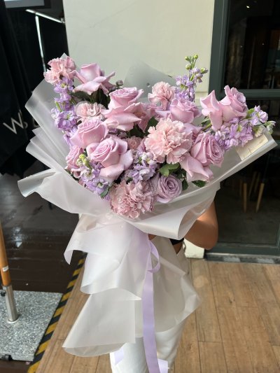 Purplish Spring Bouquet 01