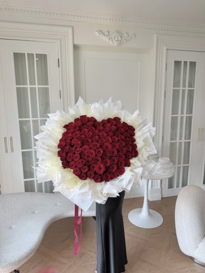 [Valentines] 100 Roses - Heart Shape Bouquet