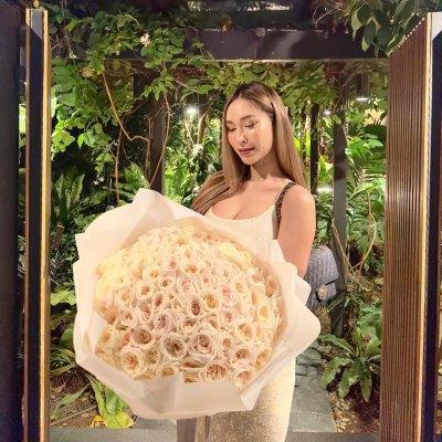 100 English White Roses