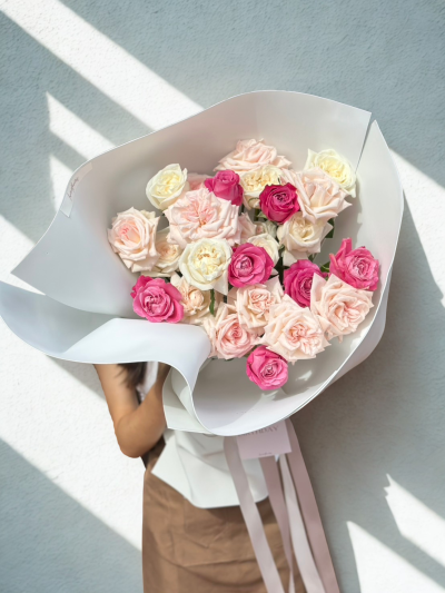 Majenta Rosie 30 Roses Bouquet | Trendy Wrapping