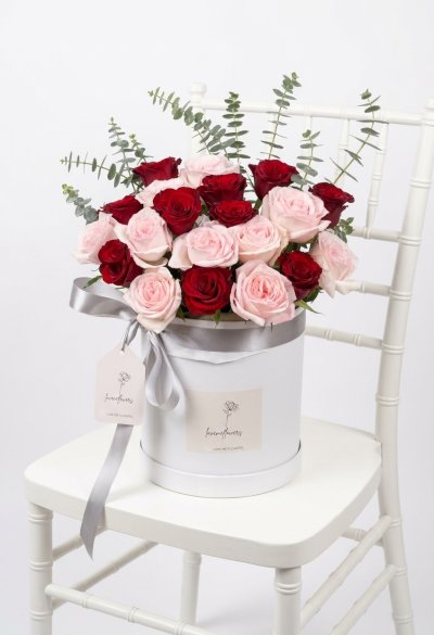 Red & Pink Rose Premium White Flower Box