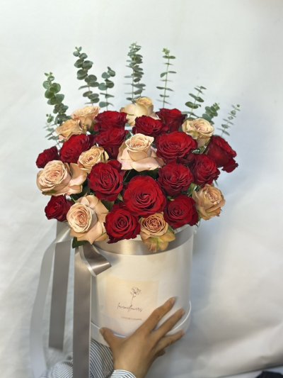 M- Red Cappucino FlowerBox
