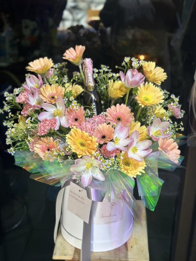 Peachy Yellow Tone Flowerbox