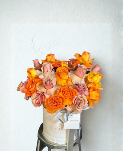 20 Orange Cappucino Roses FlowerBox