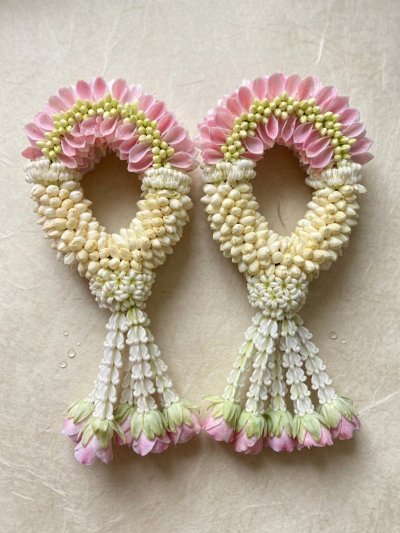 Soft Pink Petal & Jasmine Fresh Garland