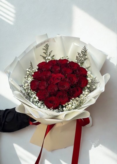 Premium 20 Roses Bouquet