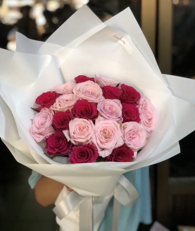 20 Roses - Majenta and Pink Tone