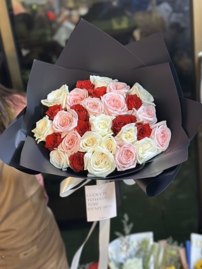 30 Roses Mix Bouquet